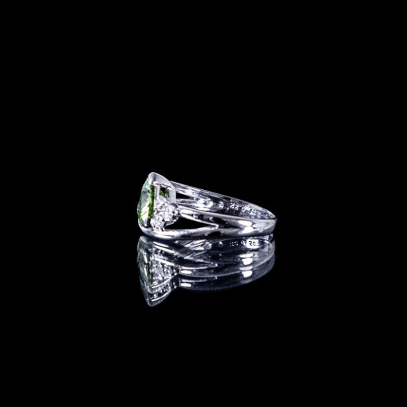 Peridot Diamond Ring