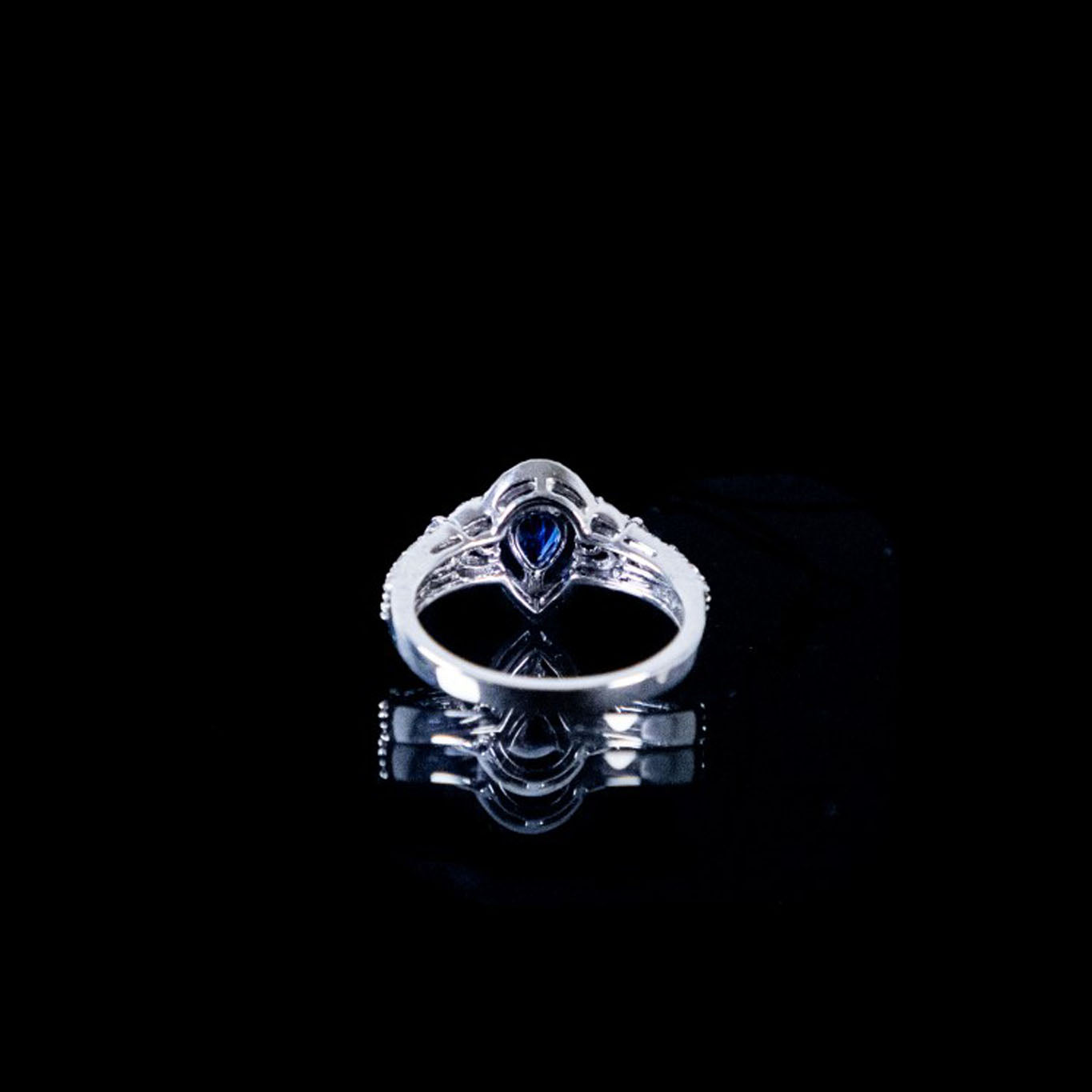 Sapphire Diamond Ring